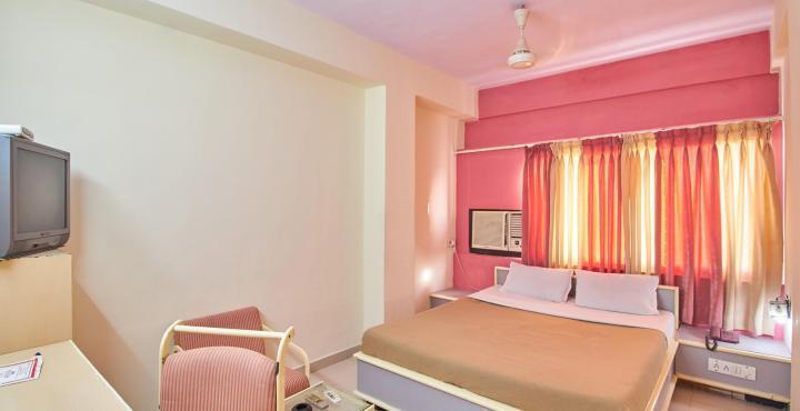 Hotel Aditya Rajkot Exterior foto